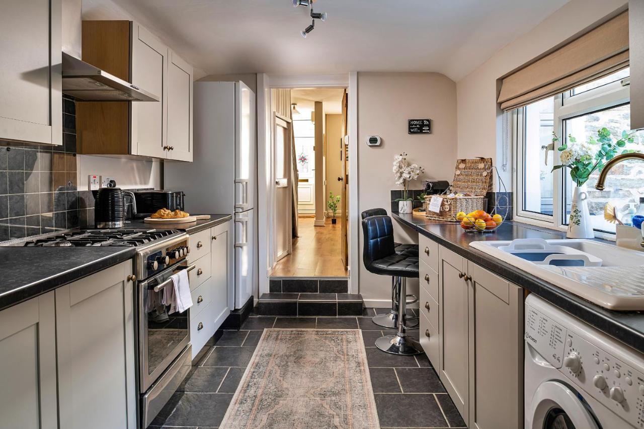 Finest Retreats - Bwthyn Llechi, Slate Cottage Blaenau Ffestiniog Exterior photo